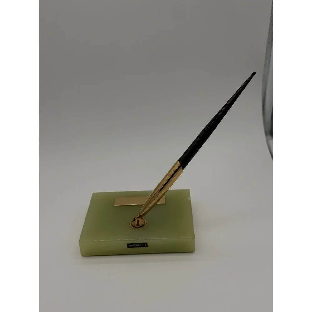 Vintage Sheaffer Desk Set Green Onyx Stone Base Gold Tone Pen Holder with Pen